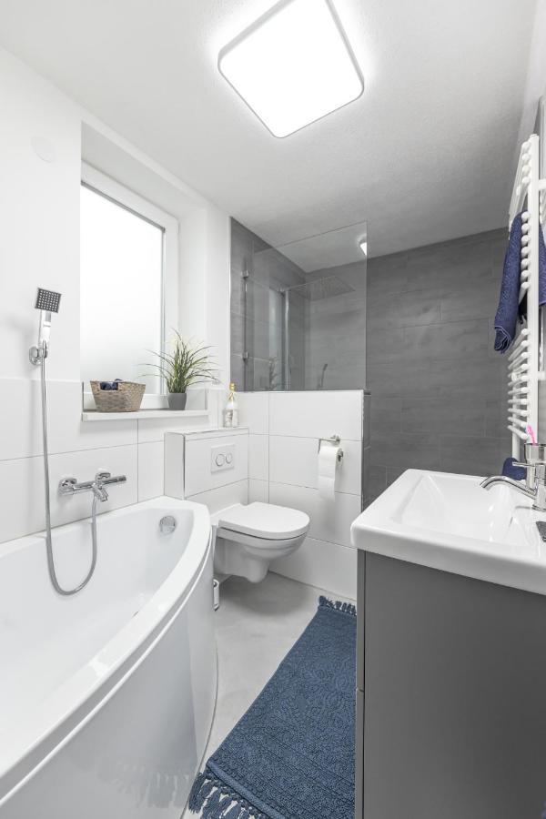 Exklusive Neubau-Ferienwohnung Mit Fernsicht Konstanz Buitenkant foto